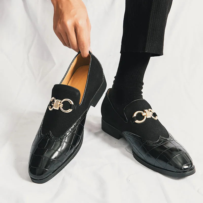 Men's black Korean style leather casual shoes with pointed toe and rubber sole