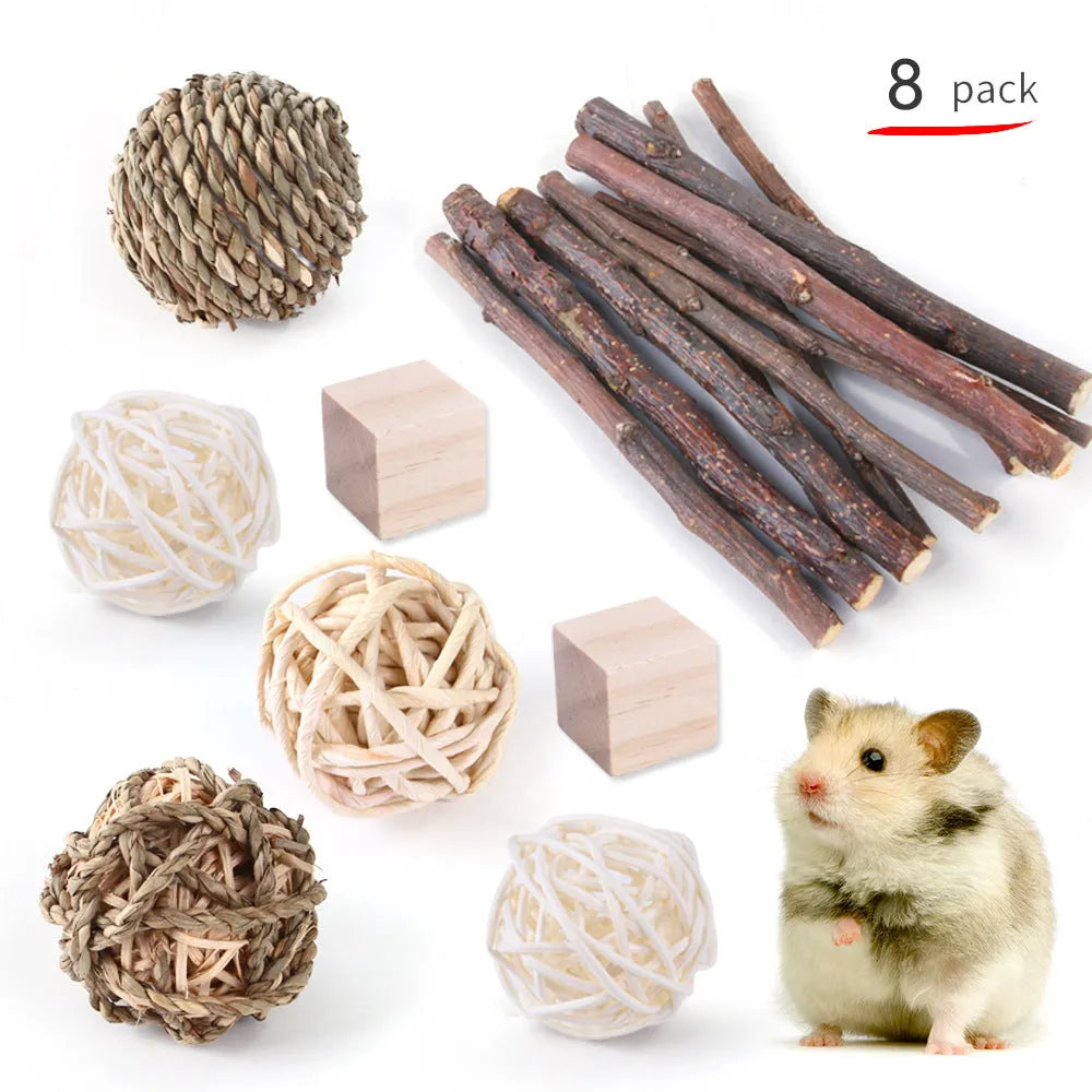Wooden chew toy sets for rabbits, guinea pigs and parrots with various natural components