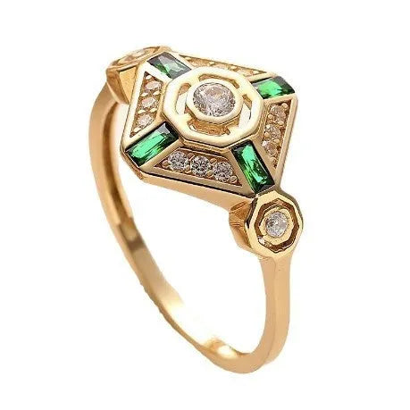 Square geometric emerald diamond fashion ring in lvzuan colour on a white background.