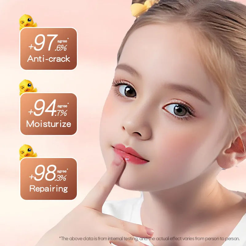 Anti-chapped moisturising lipstick stick in its packaging, showing variant net content options.