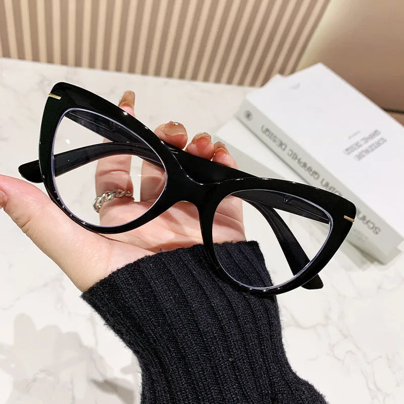 Women's large frame cat's eye presbyopic reading glasses with dragon and phoenix decorations on frames