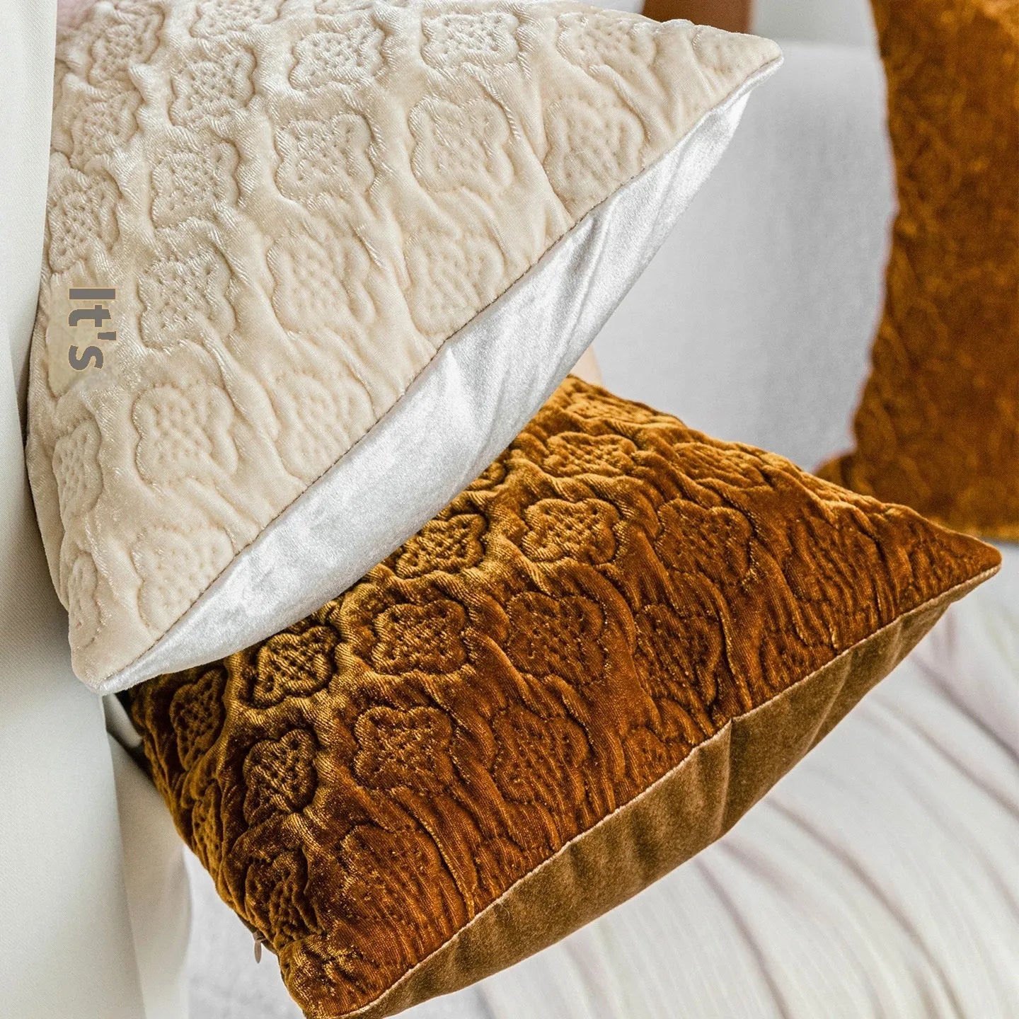 Brown gold antique style three-dimensional quilted cushion pillow with Chinese design