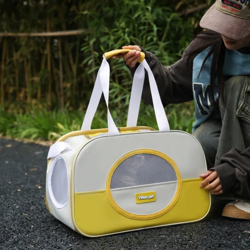 Outdoor portable foldable cat backpack pet carrier in Oxford cloth with contrast colour pattern