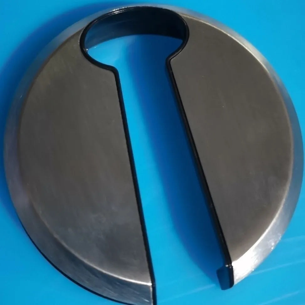 Stainless steel kitchen tool for cutting wine bottle foil and opening the cork