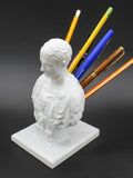 White synthetic resin American creative character pen holder for desktop stationery organisation