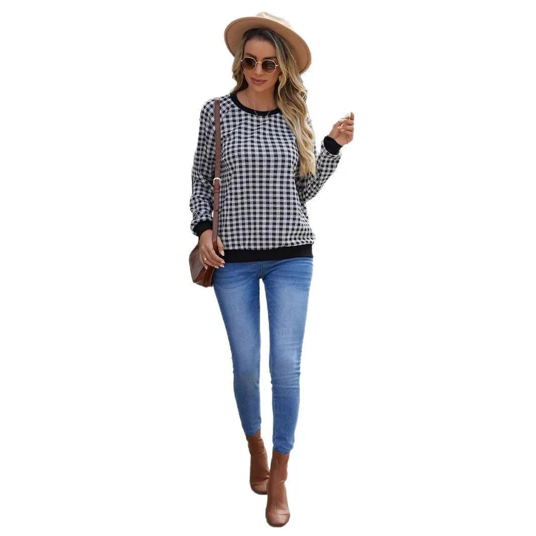 Black Japanese sweet plaid pattern long sleeve pullover sweater with printed elements