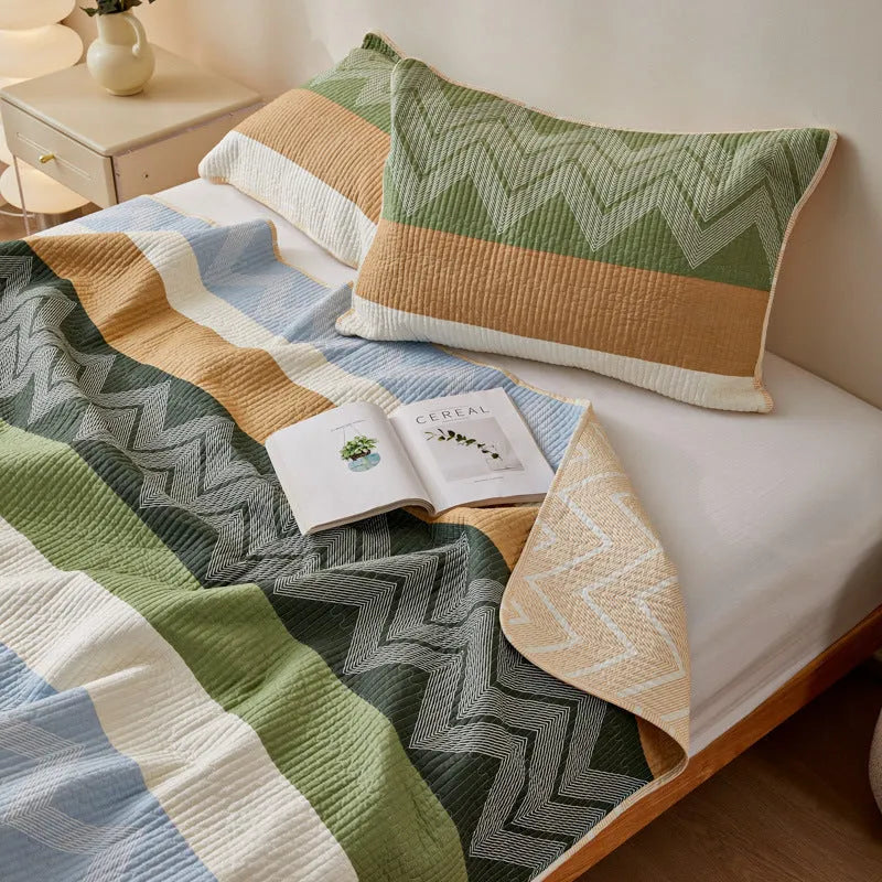 Cotton printed bed sheet set for 2.2 metre beds in modern simplicity style with reactive dyed patterns