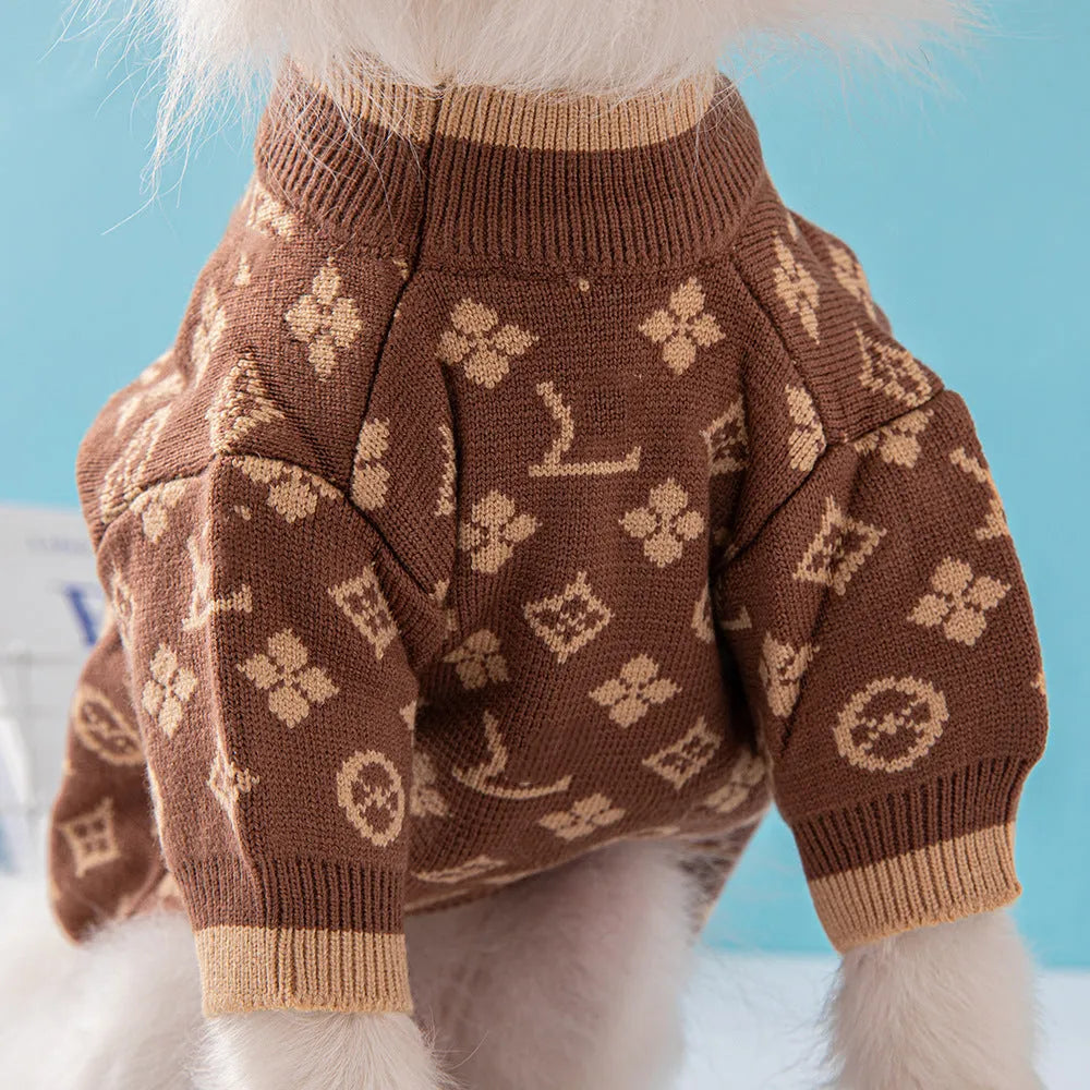 Thick wool dog sweater in monochrome or two-tone colour, sizes XS to XXL.