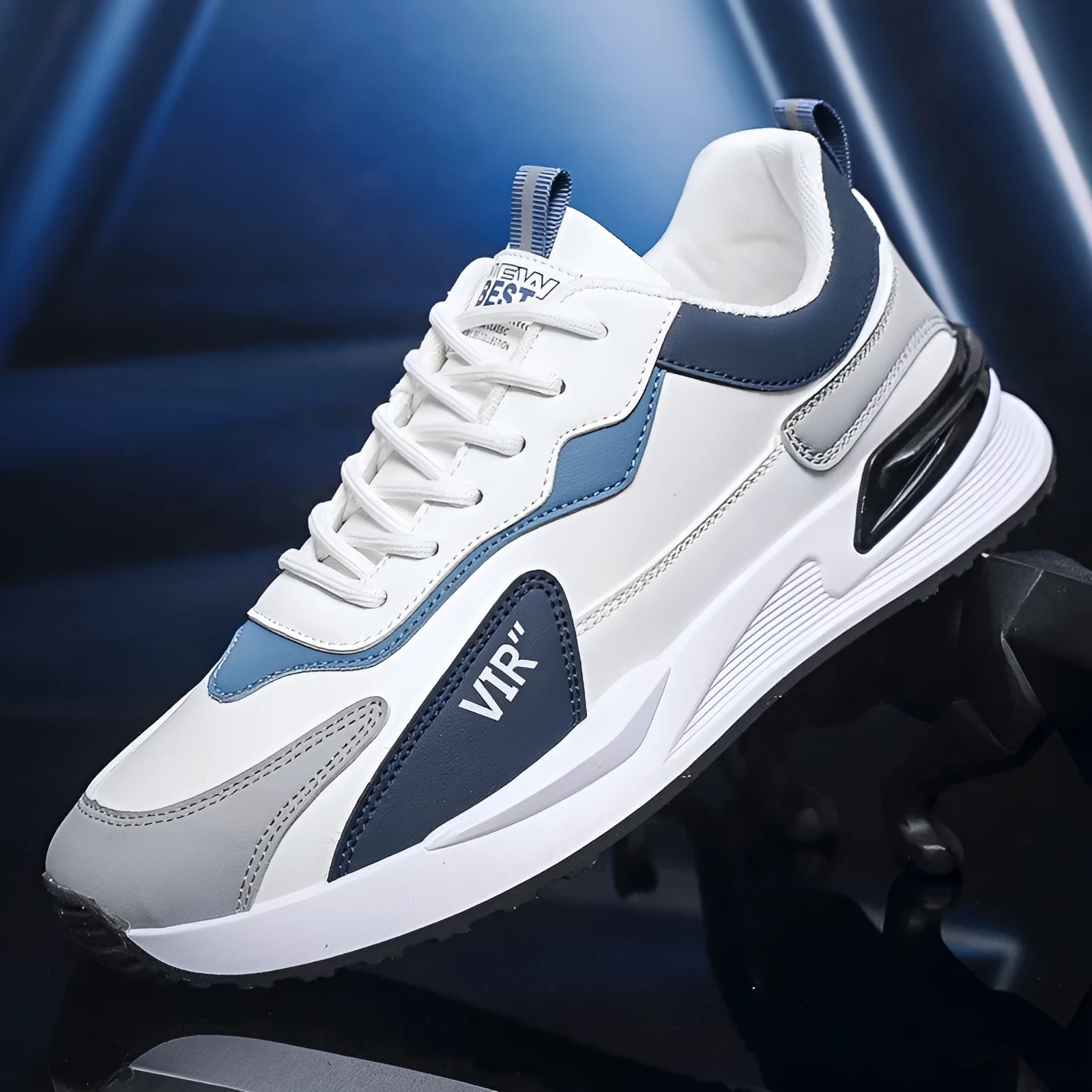 Men's colour block mesh sports shoes with lace-up design and injection moulded sole