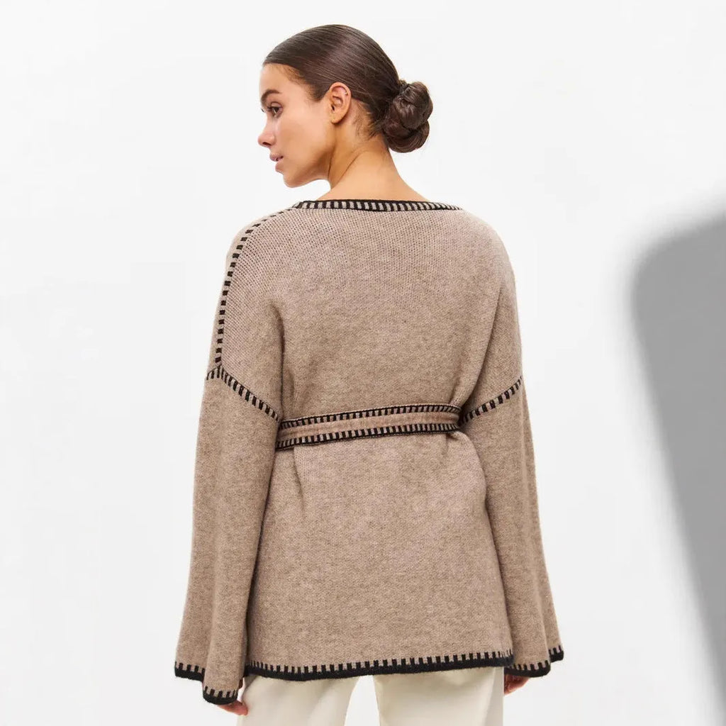 Lace-up knitted cardigan in camel colour with loose fit and mid-length design