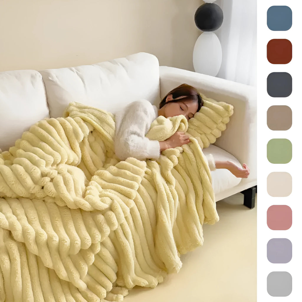 Solid colour double-sided thickening faux rabbit fur blanket in bubble velvet texture.