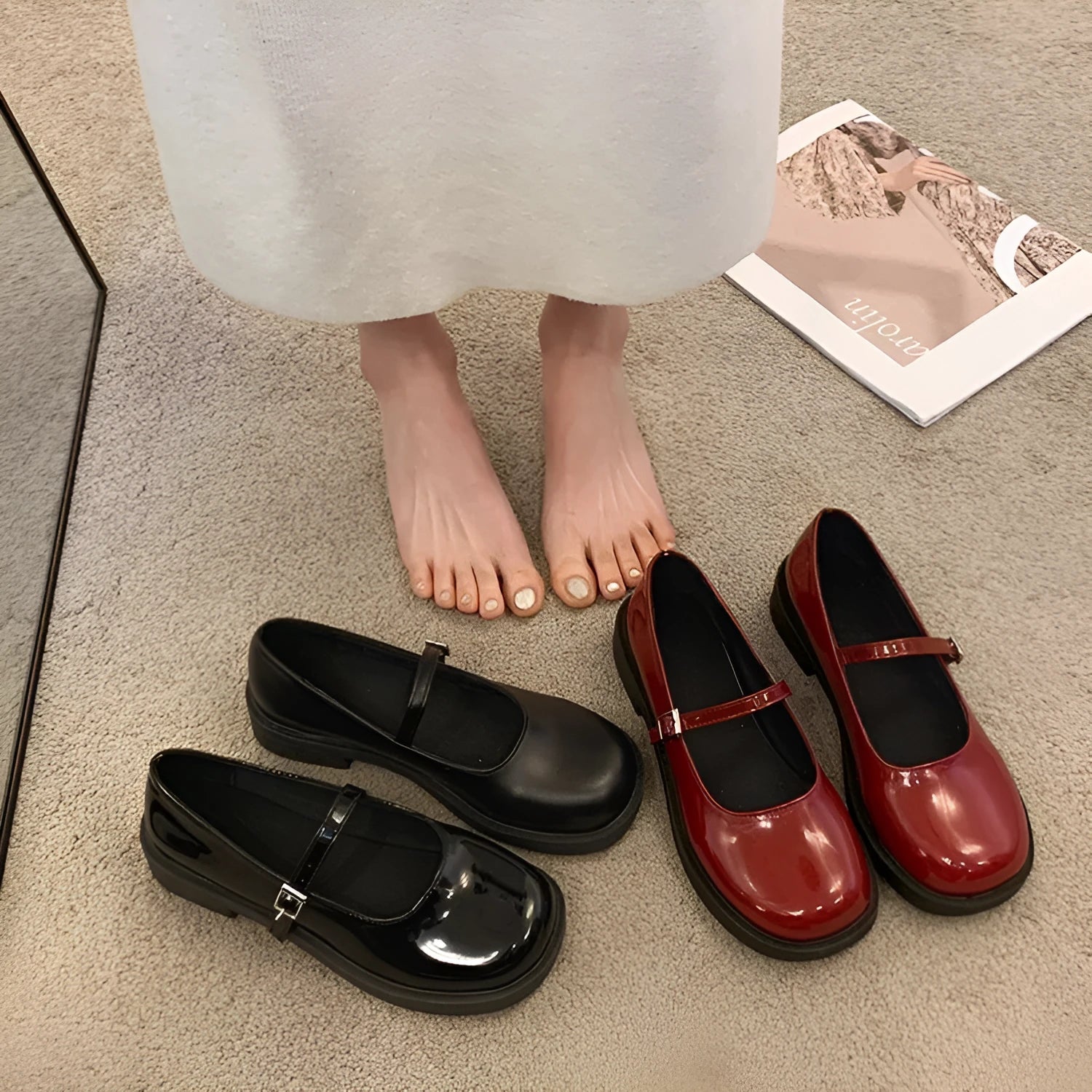 Solid colour women's French vintage PU leather shoes with flat heel and round toe