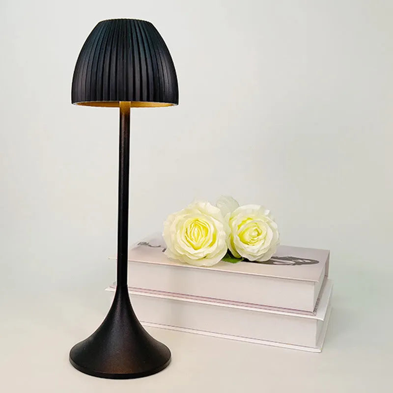 Modern simplicity small night lamp with thin round base in black or white colour