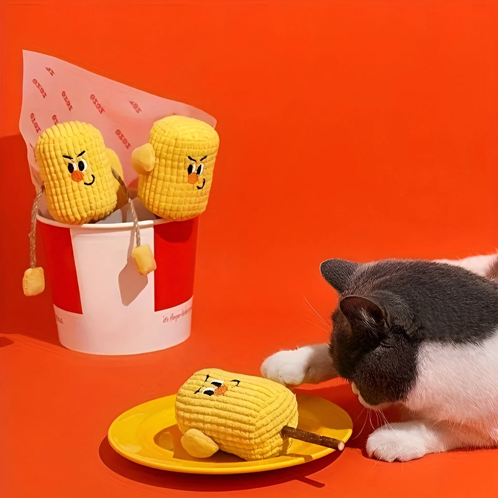 Natural polii wood corn cob shaped cat chew toy infused with catnip for dental care.
