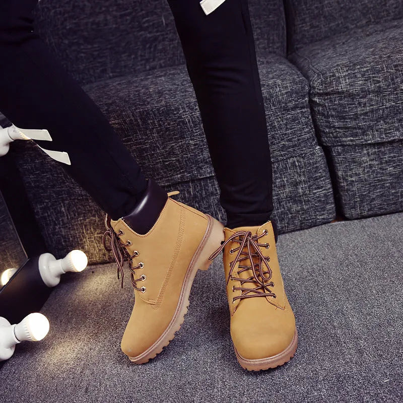Pink men's high-top Martin boots with velvet lining and flat 1-3cm heel on round toe