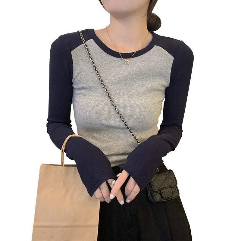 Women's slim fit viscose top with princess sleeves and embroidery in dark blue