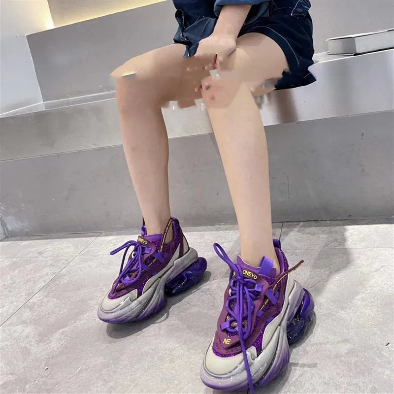 Women's leather sports shoes with thick jelly soles and cross-tie laces in multiple colours