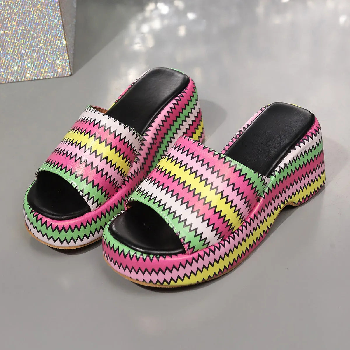 Women's colourful wave print wedge sandals with fish mouth toe and thick rubber sole