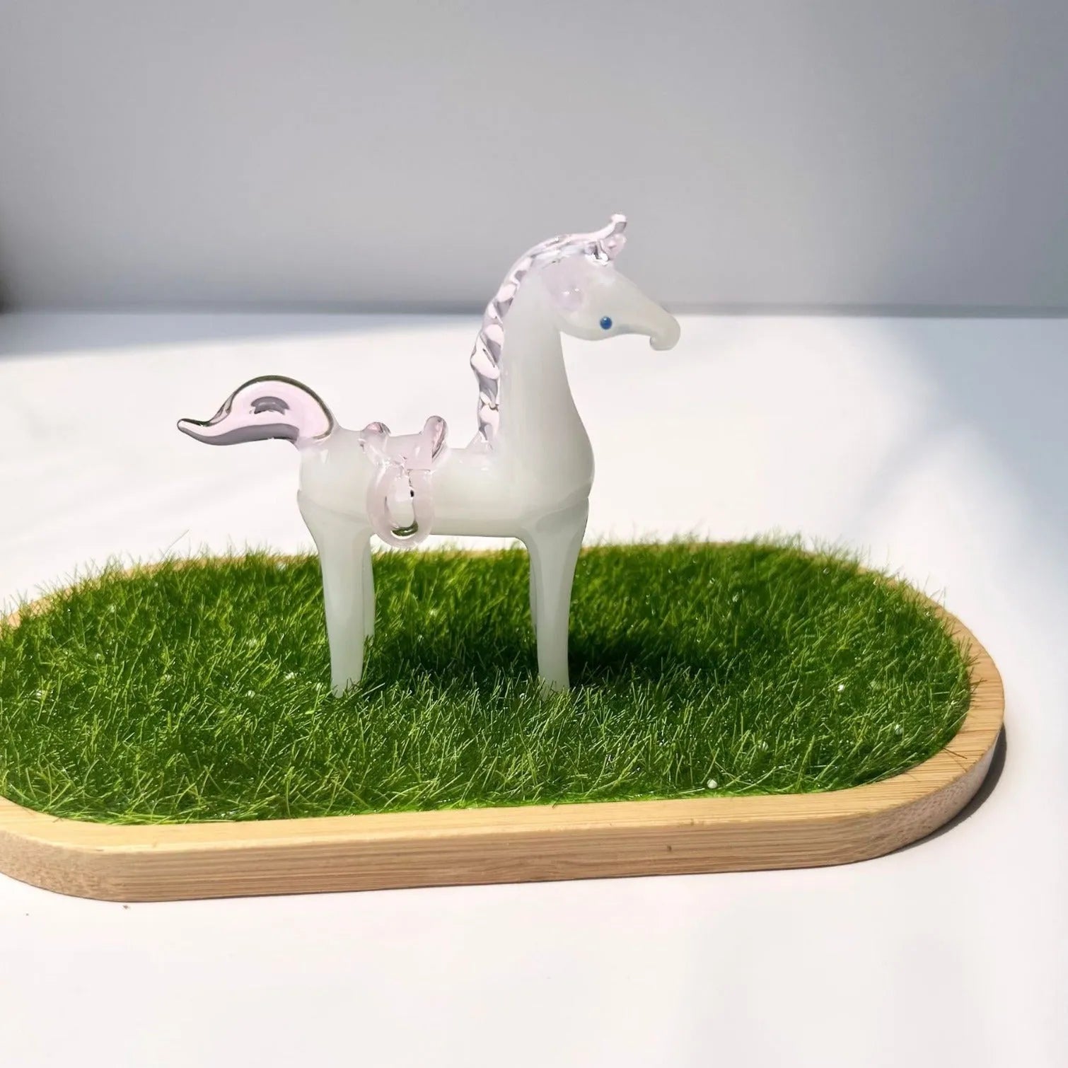 Glazed ceramic horse figurine decorative ornament in modern simplicity style