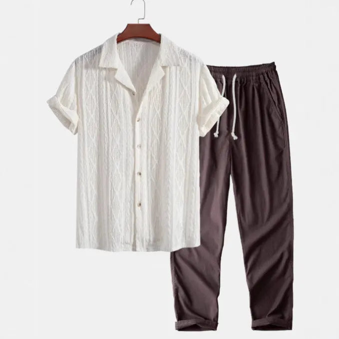 Men's slim-fit camouflage print casual suit with short-sleeved shirt and trousers.
