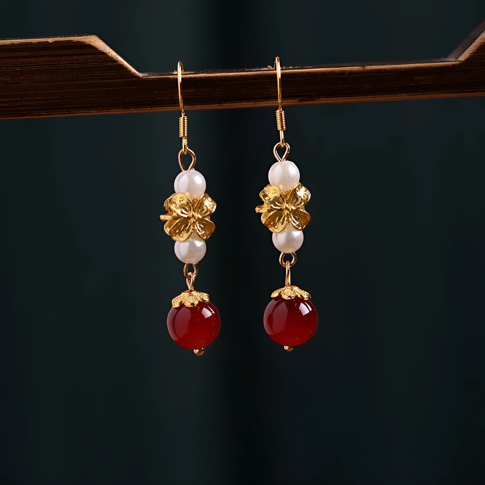 Retro geometric alloy earrings with a vintage court-inspired design in 6# colour.