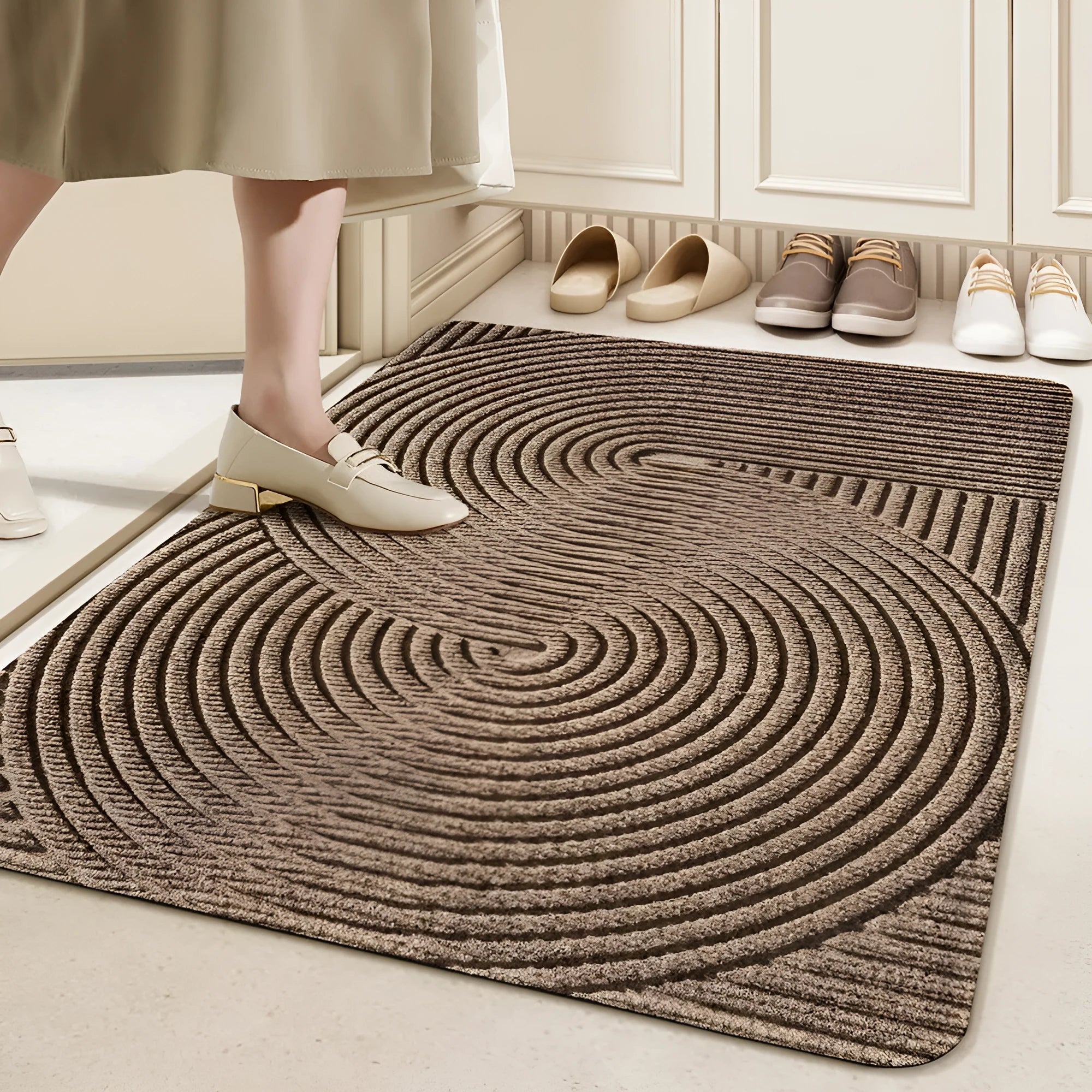 Green cartoon alien pattern diatom oil floor mat measuring 60 by 90 centimetres with a wire ring shape.