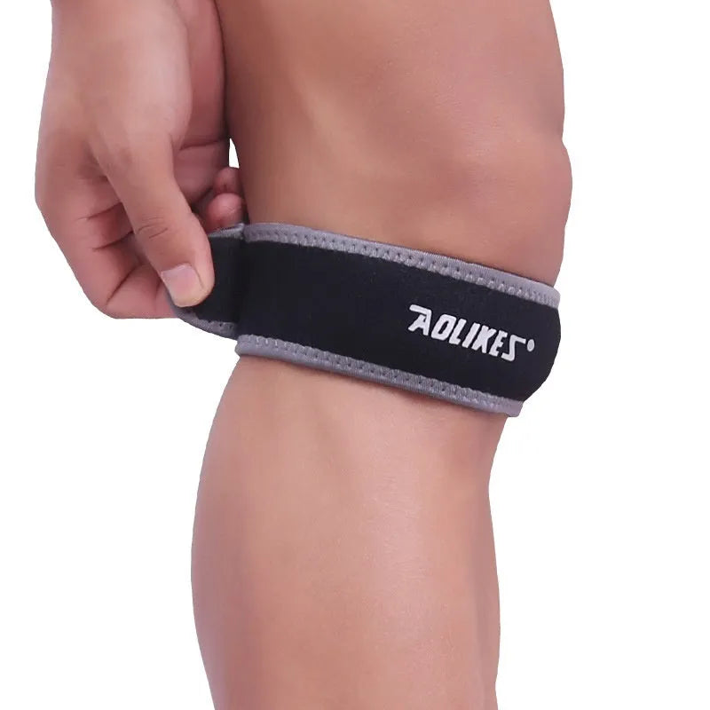 Black and grey sports knee pad with patellar retinaculum design for adult running protection