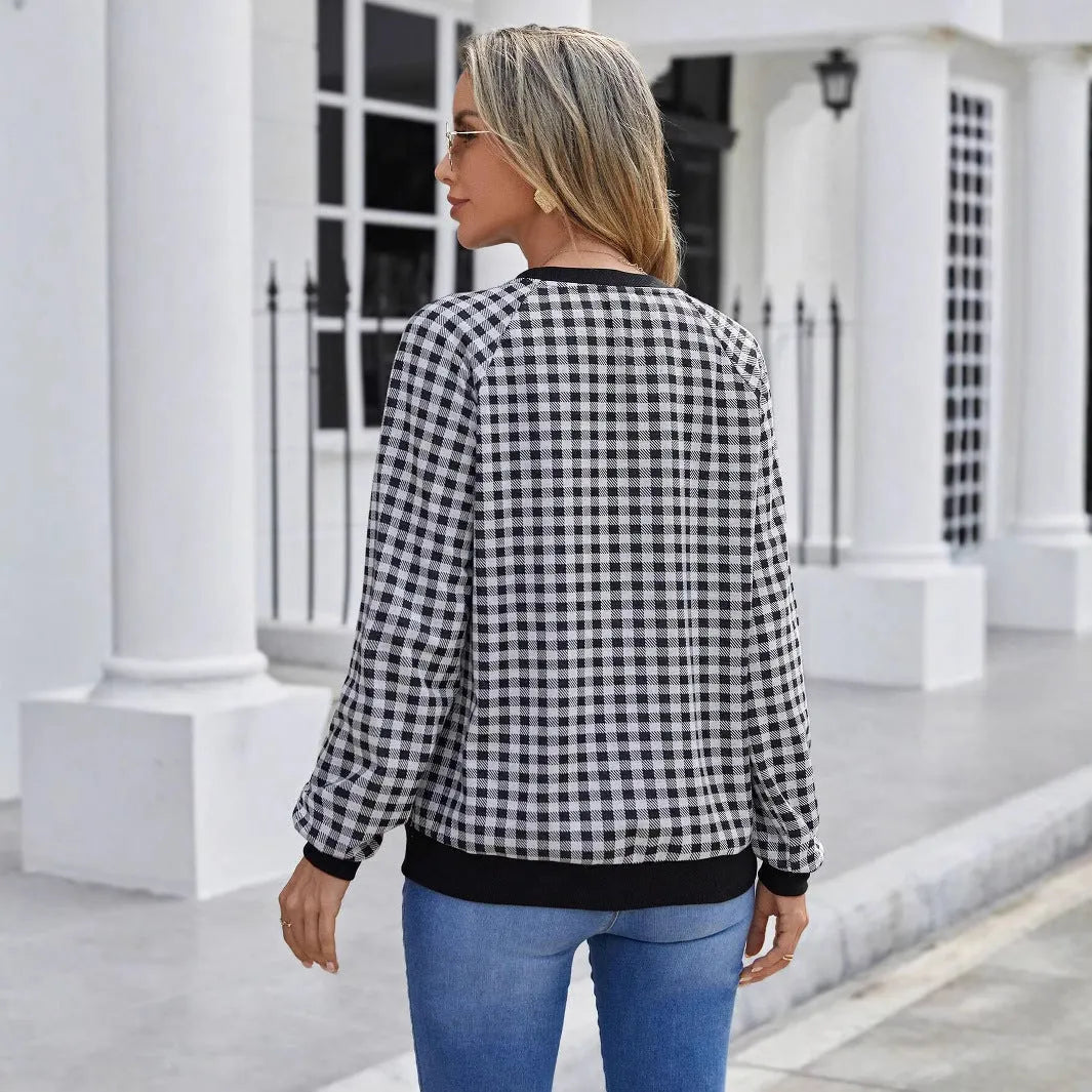 Black Japanese sweet plaid pattern long sleeve pullover sweater with printed elements