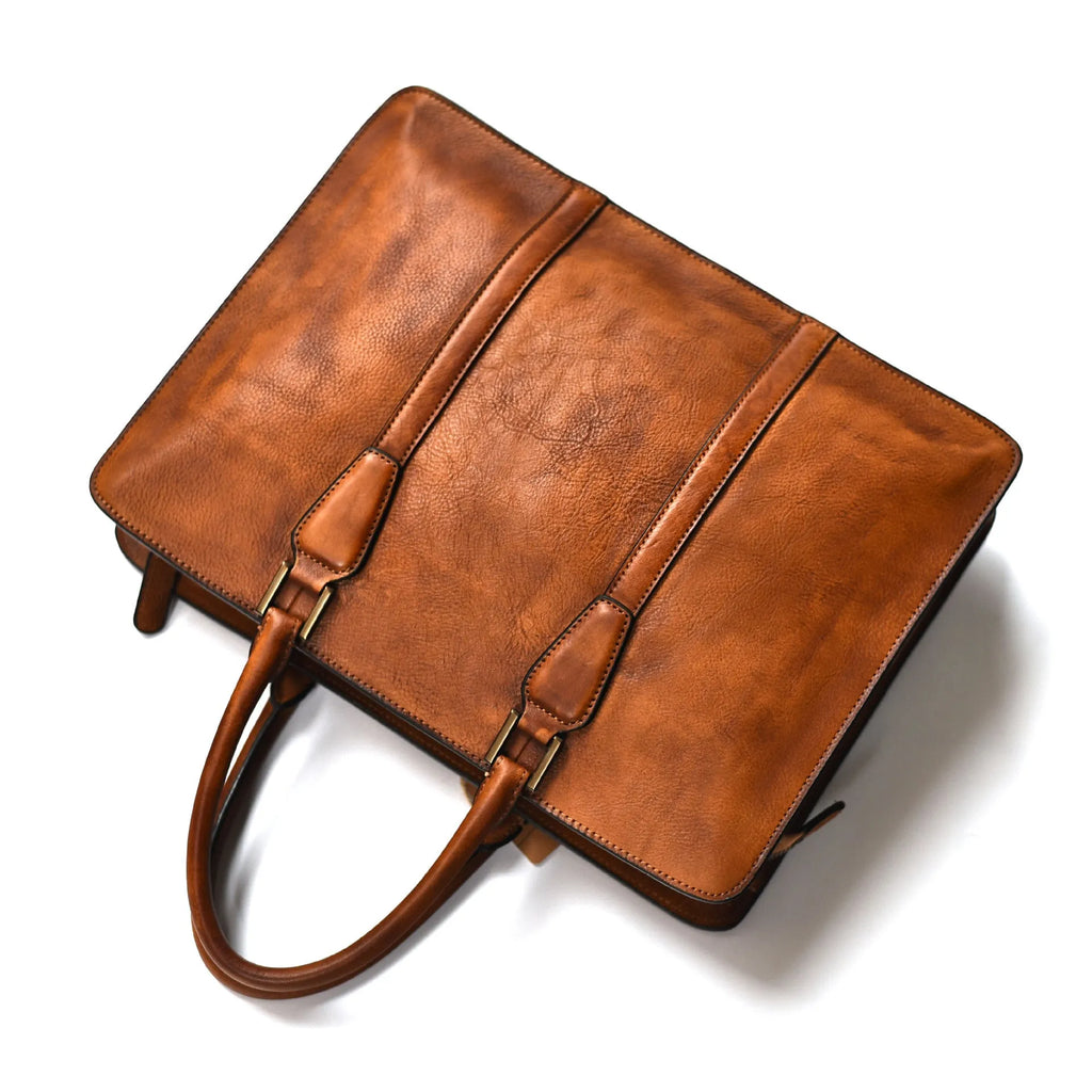 Men's 14-inch horizontal leather business handbag with zipper opening in khaki colour