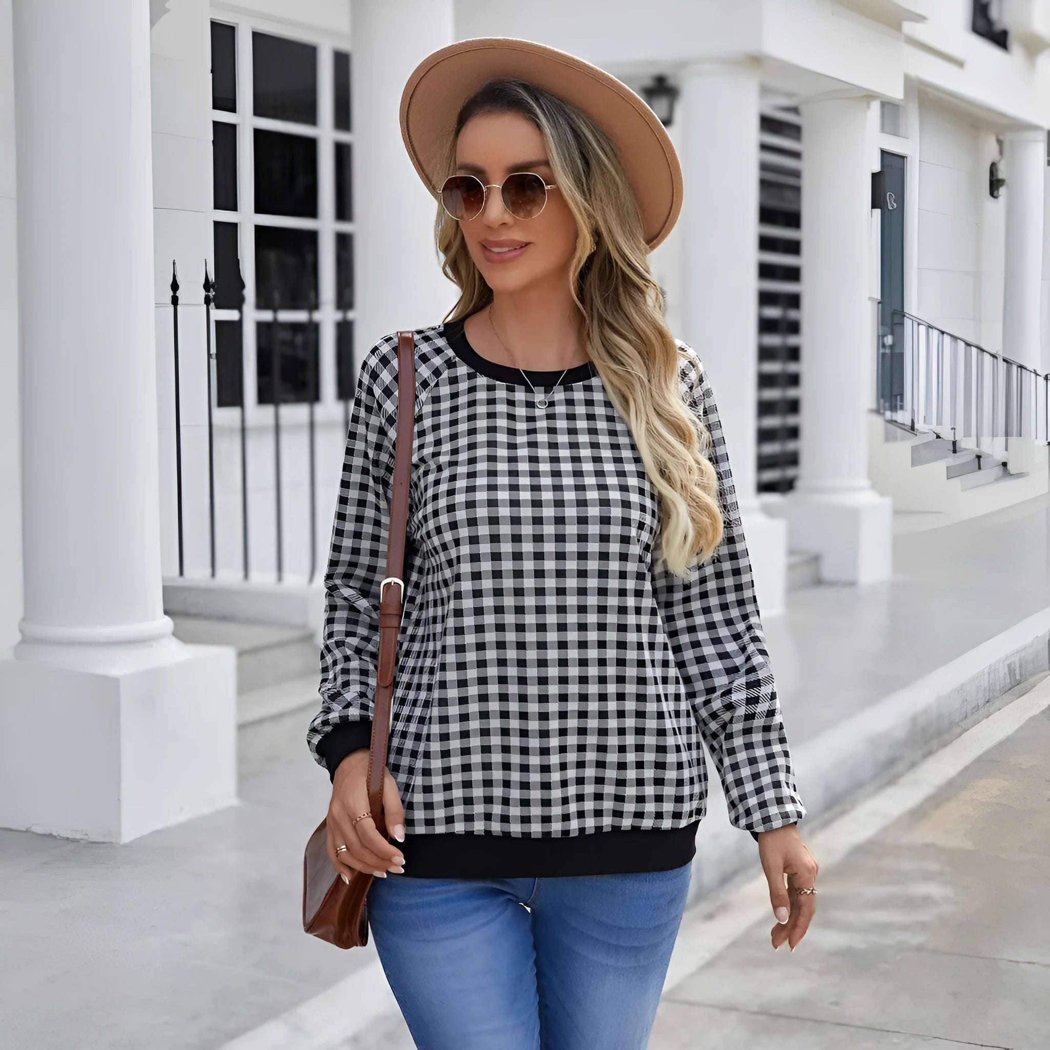 Black Japanese sweet plaid pattern long sleeve pullover sweater with printed elements