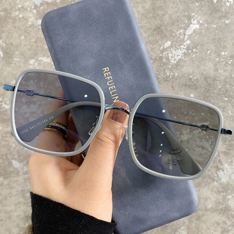 Photochromic large frame myopia glasses with anti-blue light lens in Black Gold Grey