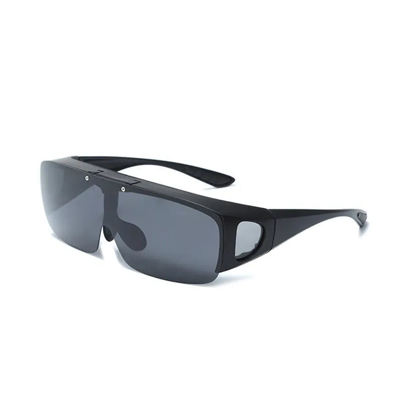 Polarised sunglasses with interchangeable lenses for myopia correction, suitable for cycling and outdoor sports.