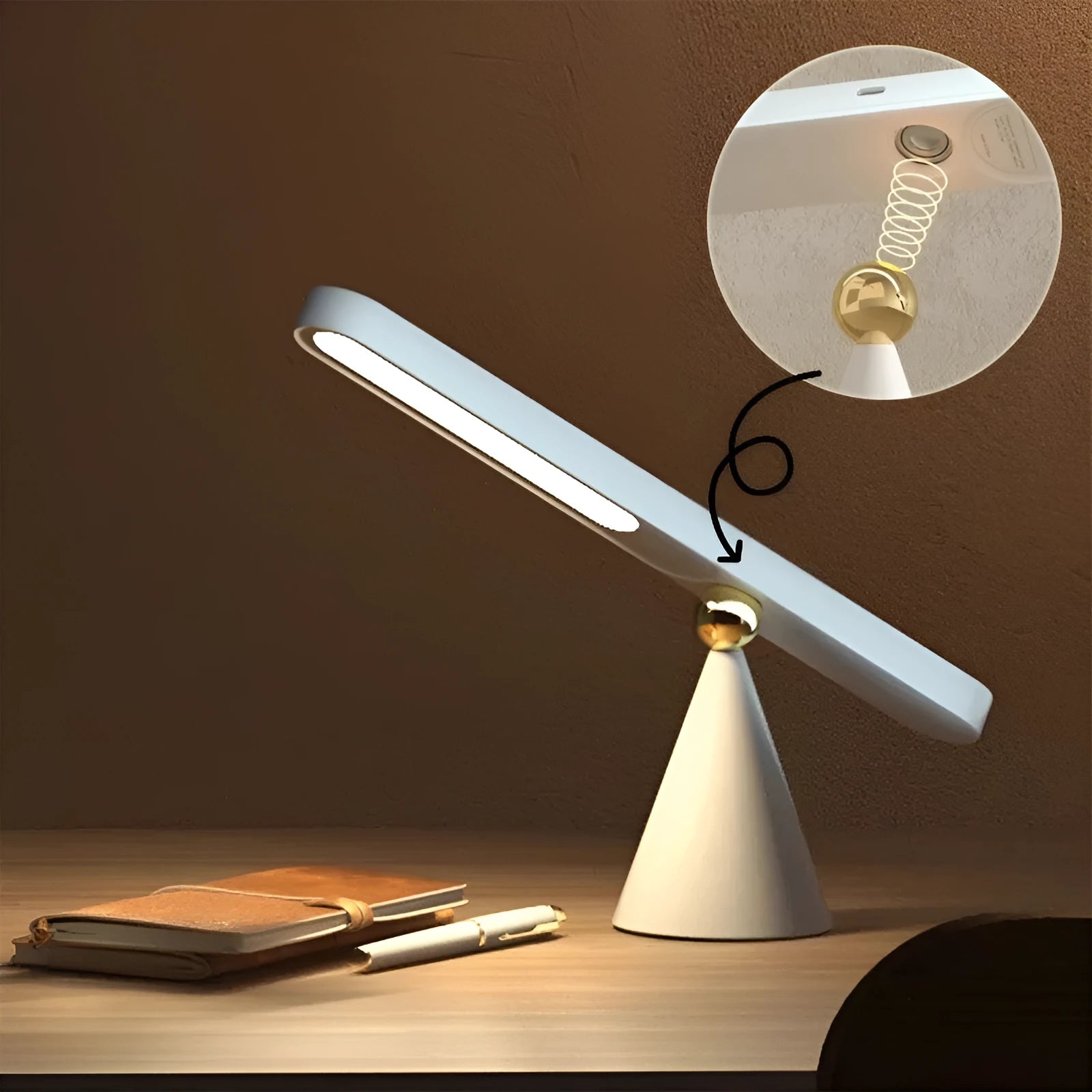 Geometric desk lamp with magnetic base in white or khaki colour