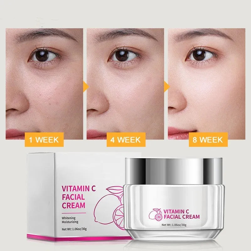 30g tub of universal vitamin C face cream for facial skincare.