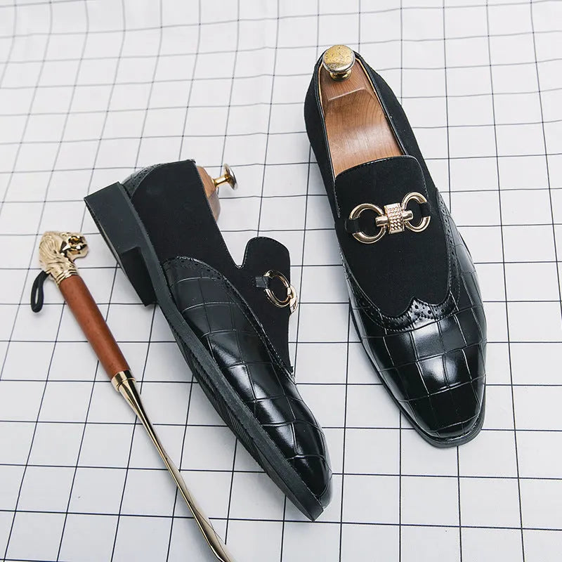 Men's black Korean style leather casual shoes with pointed toe and rubber sole