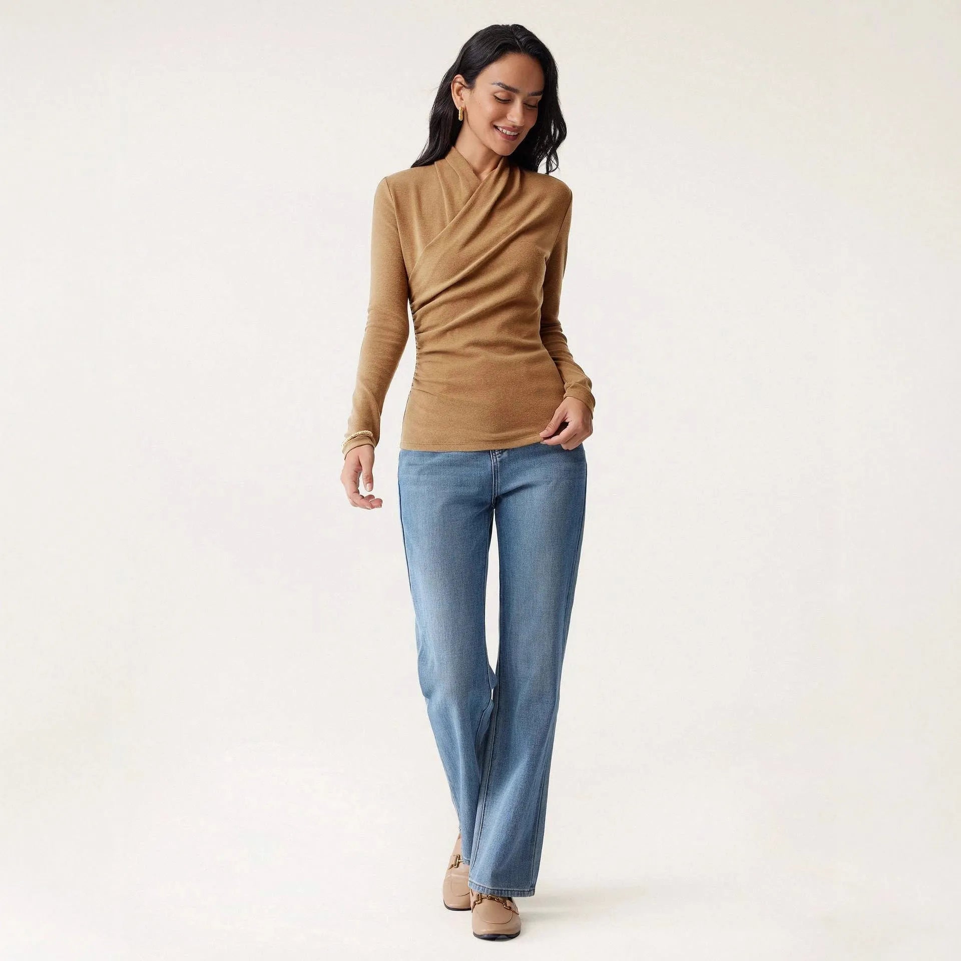 Camel-coloured slim-fit women's polyester pullover sweater with long sleeves
