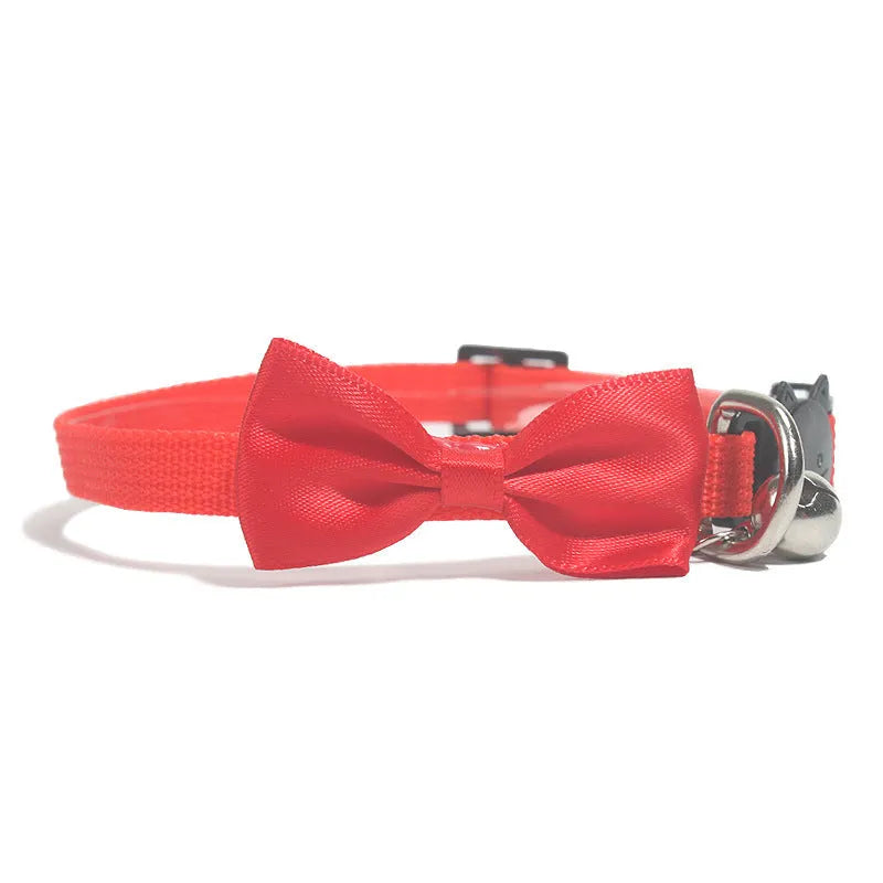 Multi-colour striped nylon bow collar for cats with bell decoration in adjustable design