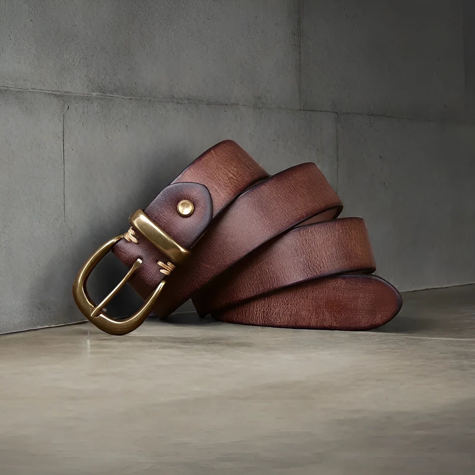 Genuine cowhide men's belt with copper buckle in black, brown, or khaki.