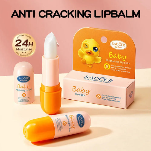 Anti-chapped moisturising lipstick stick in its packaging, showing variant net content options.