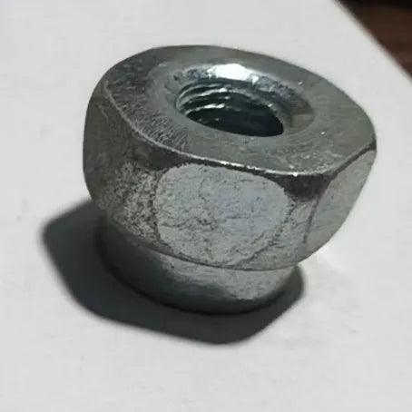 Ouma aluminium weeding head replacement attachment for brush cutters with screw fitting options.