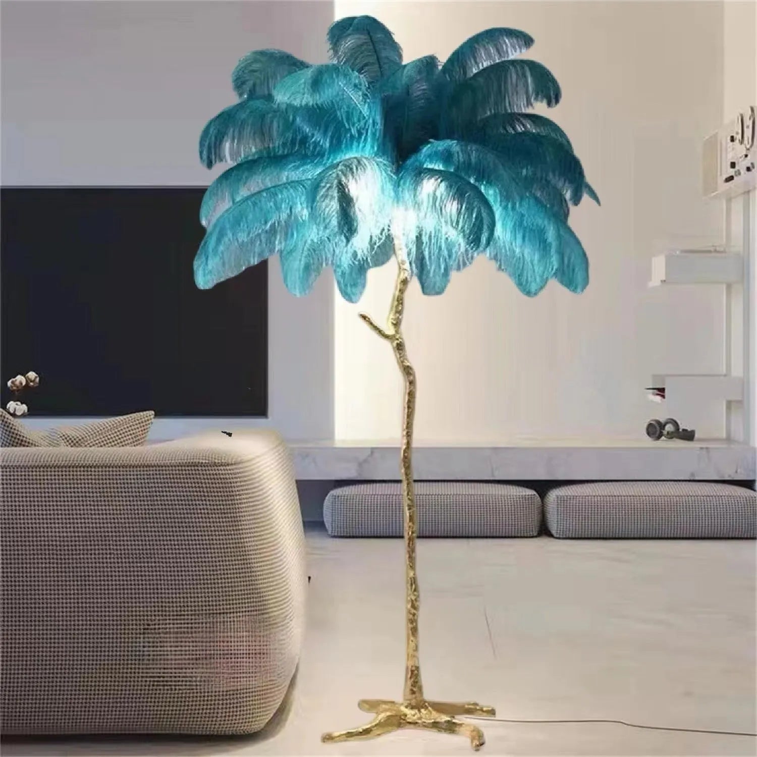 Decorative resin feather floor lamp with 32 feathers, 170cm tall for living room