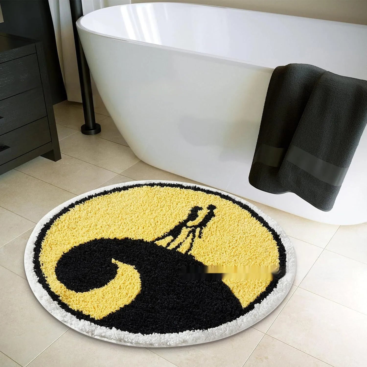 Round Christmas-themed carpet on floor, available in 60cm and 80cm sizes.