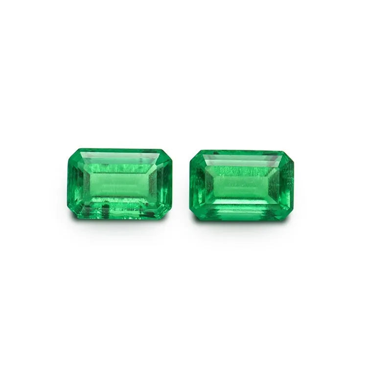 Cultivated emerald gemstone in Columbia green treasure colour showing round and rectangular cuts