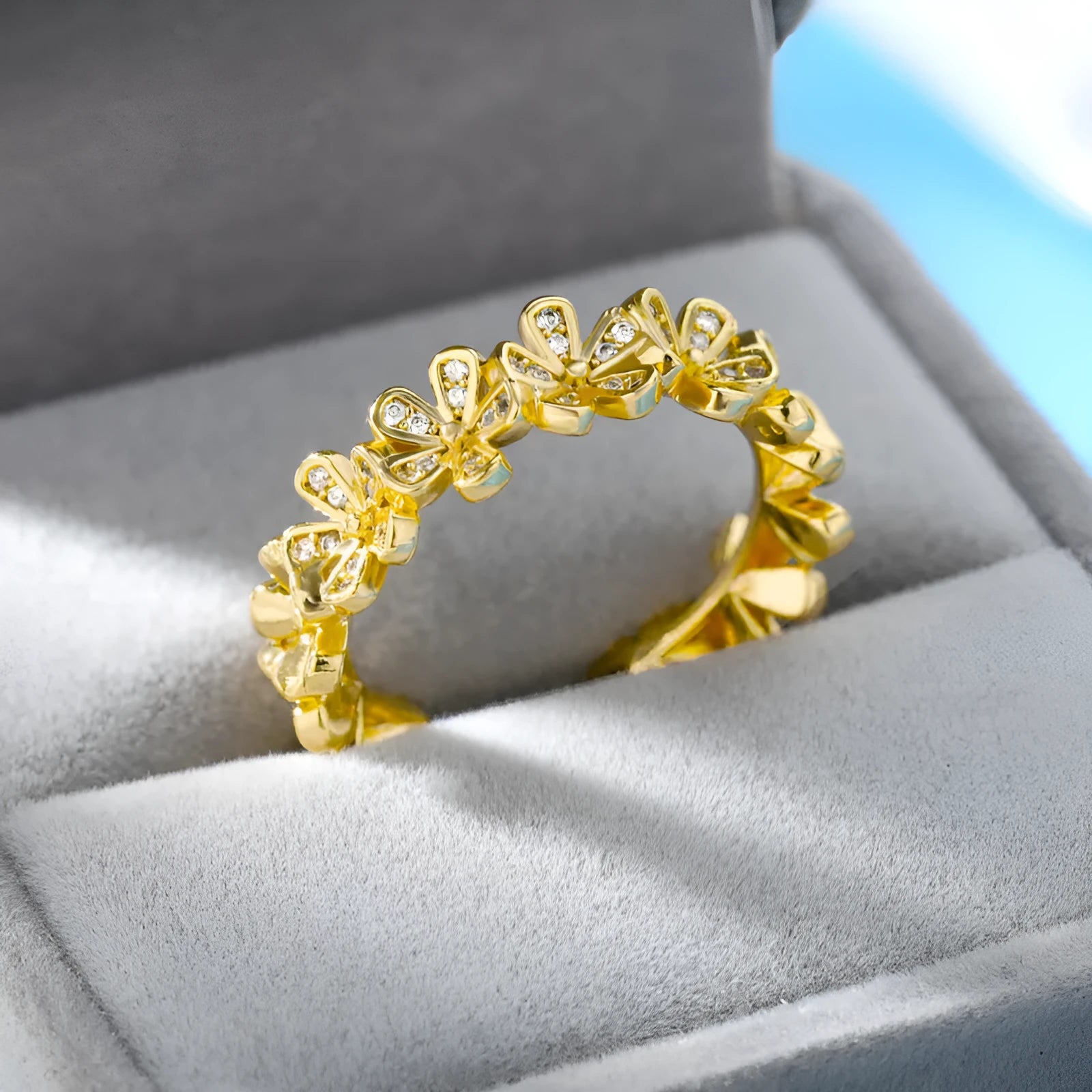 Copper petal forest ring with micro-inlaid zirconia rose design, adjustable open mouth, platinum colour, for women.