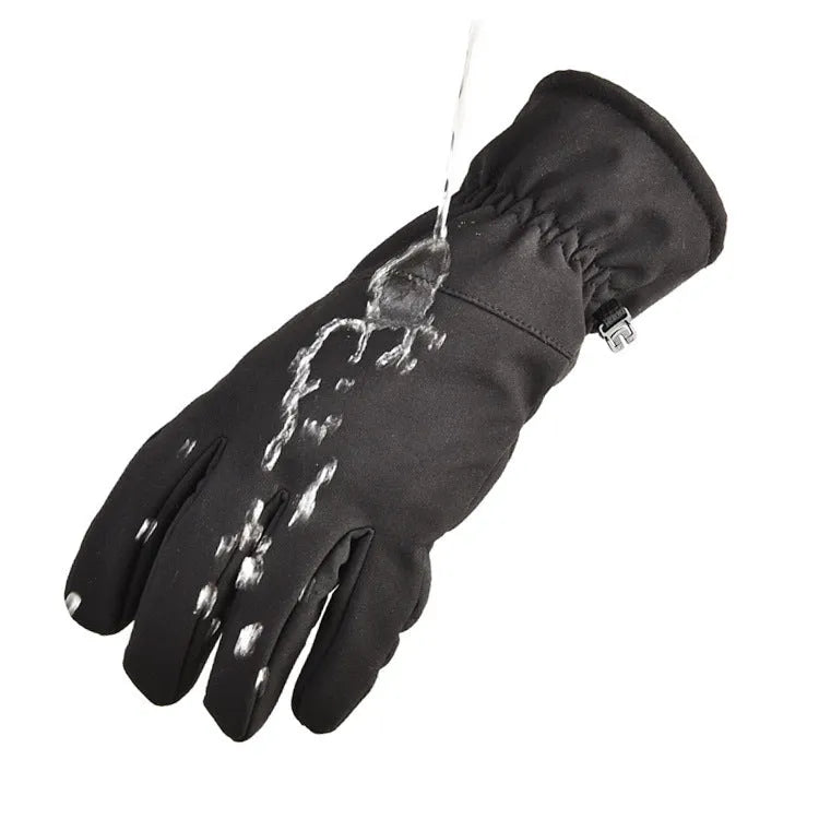 Tactical ski gloves in camouflage colour with non-slip grip and touch screen compatible fingertips