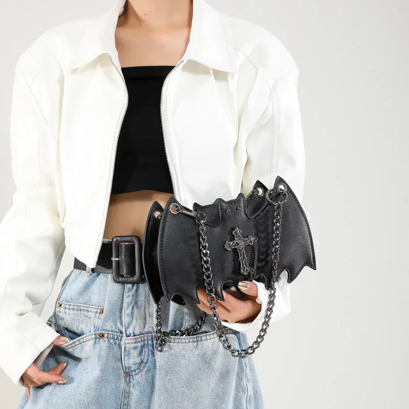 New Fashion Creative Halloween Personalized Bat Handbag in black PU leather with chain strap and batwing shape