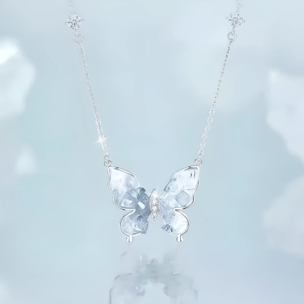 Women's 925 silver necklace with detailed butterfly pendant on O-ring chain, adjustable 41-50cm length
