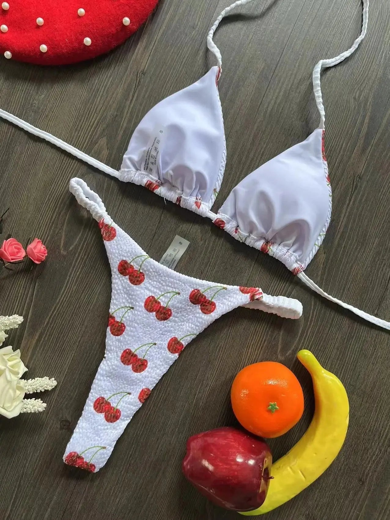 Women's printed bikini swimsuit in quick-drying fabric for beach and swimming