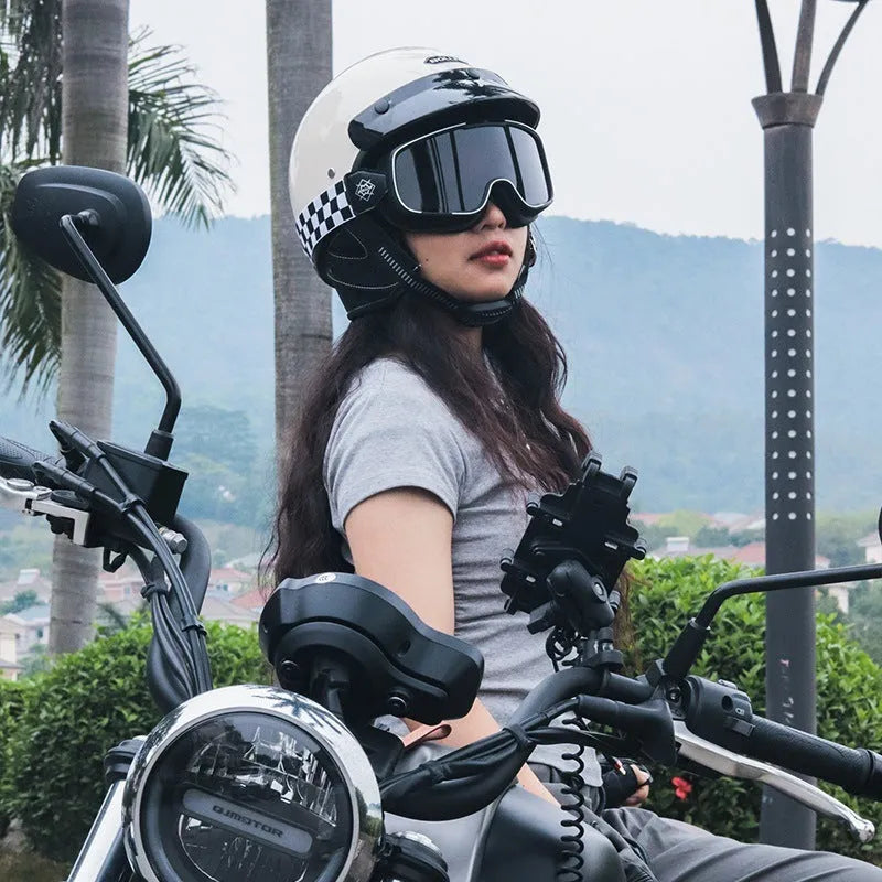 Retro-style motorcycle helmet on a solid background showing Ivory White, Starry Sky Black, Matte Black, and Cement Grey colour options.