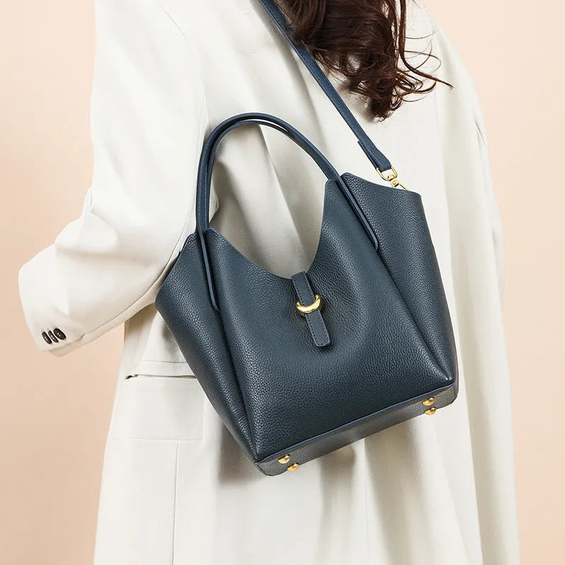 Genuine leather women's large capacity bucket bag in retro style with hand-held design